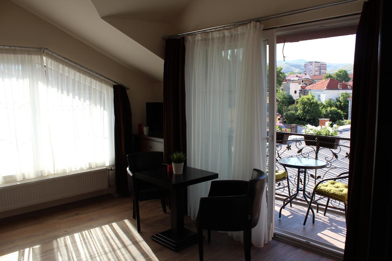 Emma Apartments Μπίτολα Εξωτερικό φωτογραφία